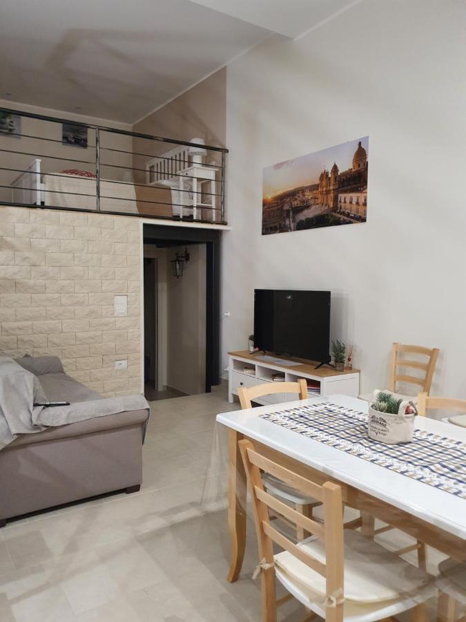 Casa Vacanze Calamandrei Noto Eksteriør bilde
